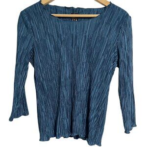 Yolanda Kwan Design Top Size M Blue Plissé Pleat Dainty Crinkle Lettuce Hem